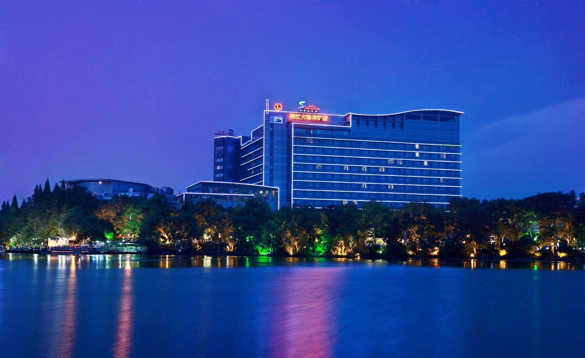 Lijiang Waterfall Hotel Guilin Esterno foto